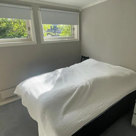 One Bedroom In - 1-2 People شقة