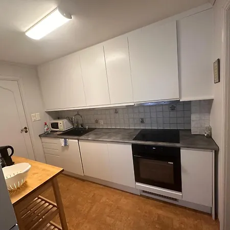 One Bedroom In - 1-2 People *